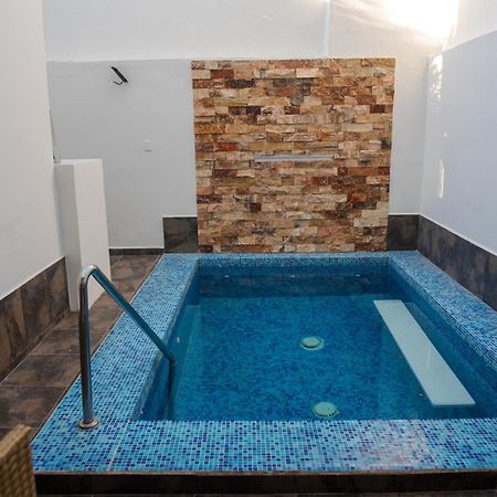 2Br-3Ba Condo Block From Beach W Rooftop Jacuzzi Mazatlán Eksteriør bilde